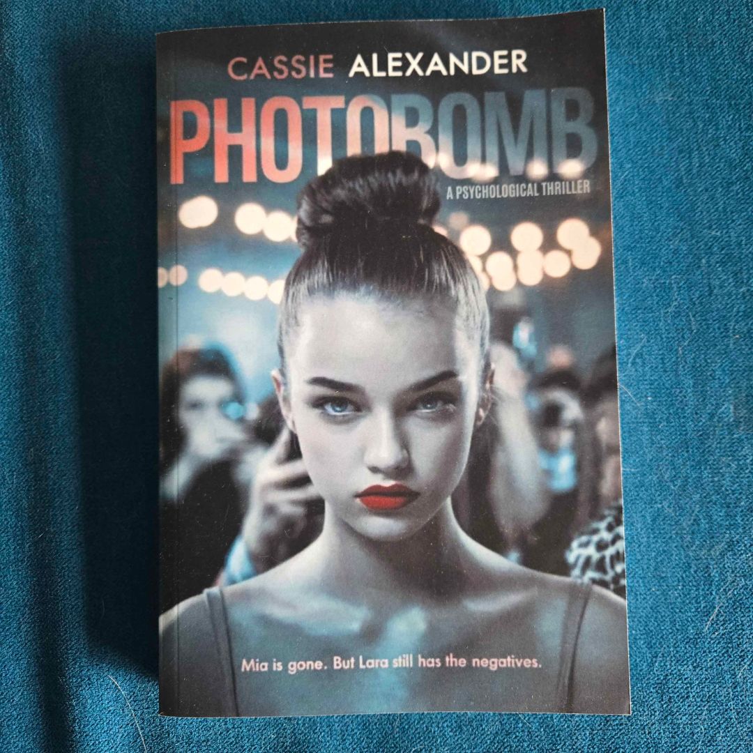 Photobomb: A Psychological Thriller (Paperback)