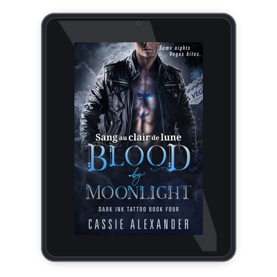 Le Sang du clair de lune: Un roman de romance paranormale torride avec un vampire bisexuel
